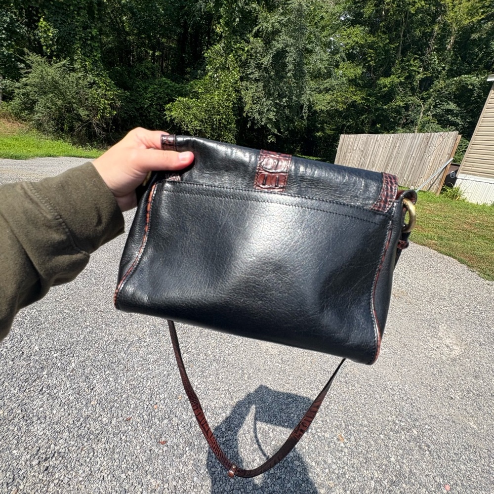 Brahmin Carina Tuscan With Gold Toned hardware Cross Body Purse - Picture 6 of 12